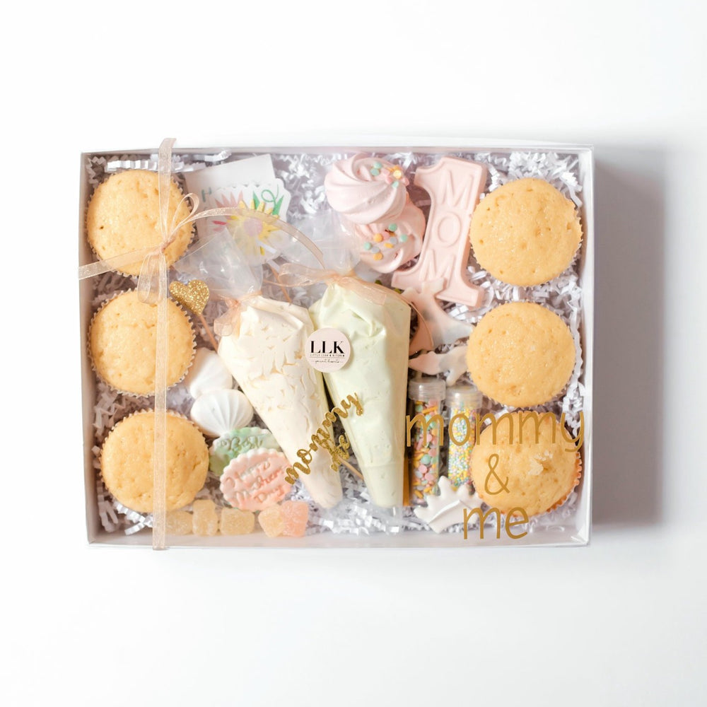 DIY Mommy & Me | Pastel Green Cupcake Kit